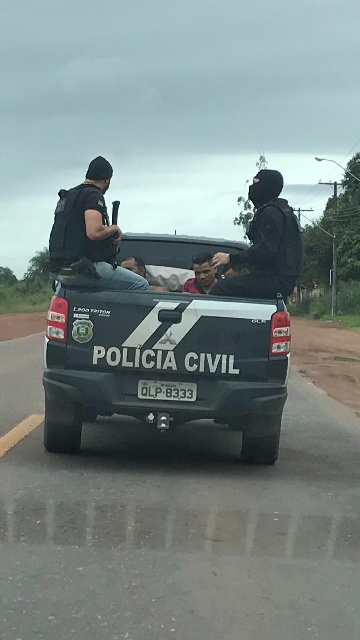 POLÍCIA CIVIL PRENDE 3 HOMENS POR  TRÁFICO DE DROGAS EM SANTANA